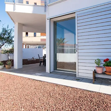 Peaceful Modern Beach Holiday home *